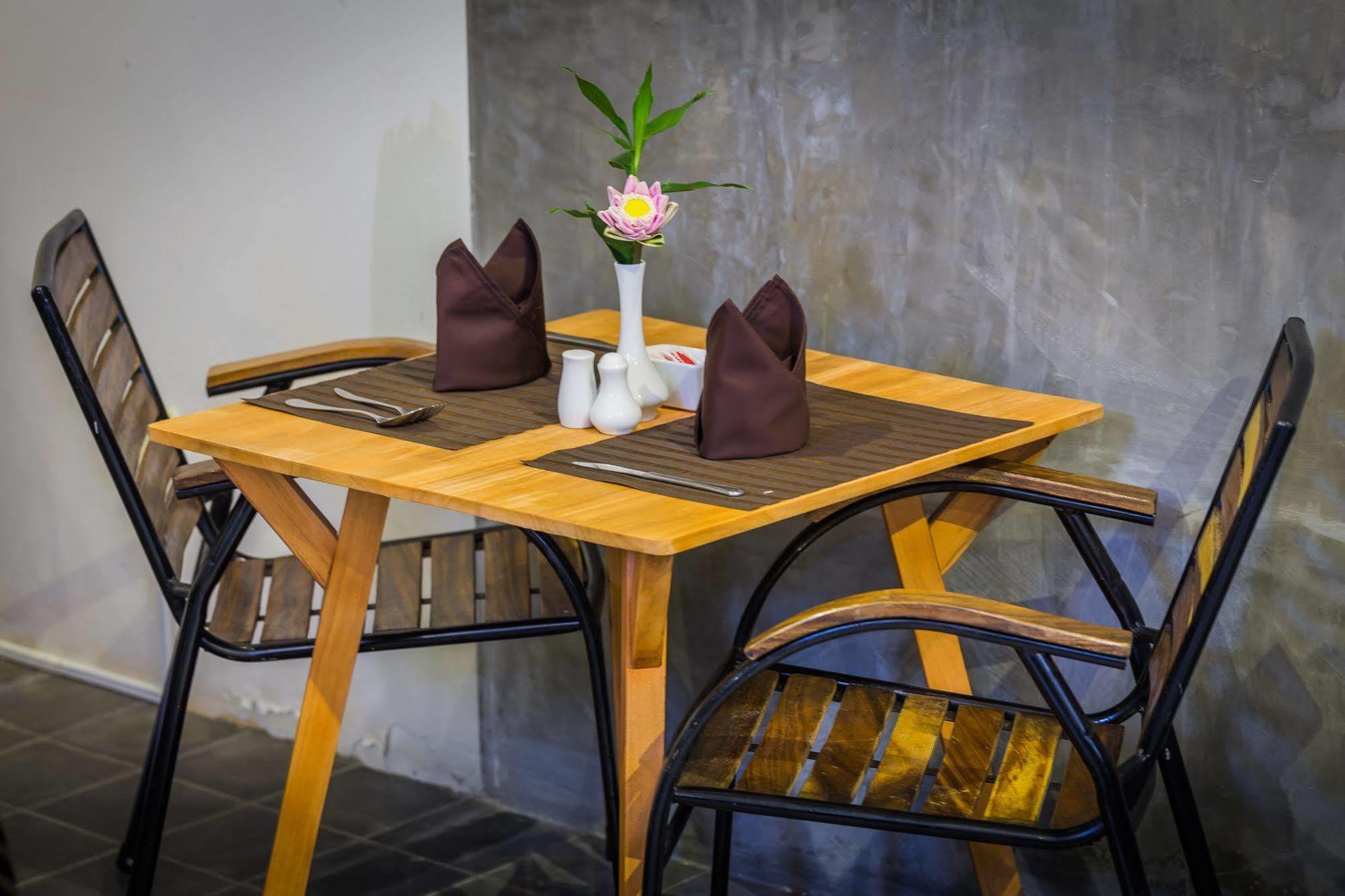 Ashia Hotel & Lounge Siem Reap Exterior foto