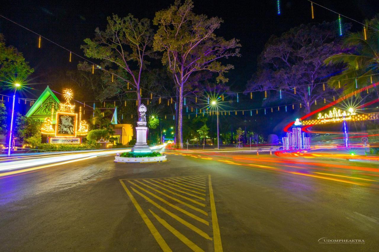 Ashia Hotel & Lounge Siem Reap Exterior foto